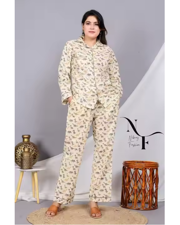 Fashionable Women Pajama Set with Animal Pattern Long Sleeve Top and Full Length Bottoms Soft and Breathable for Nightwear - Image 5