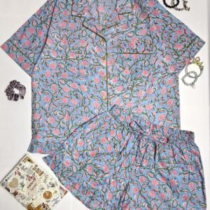 Fashionable Women Floral Print Shorts Set